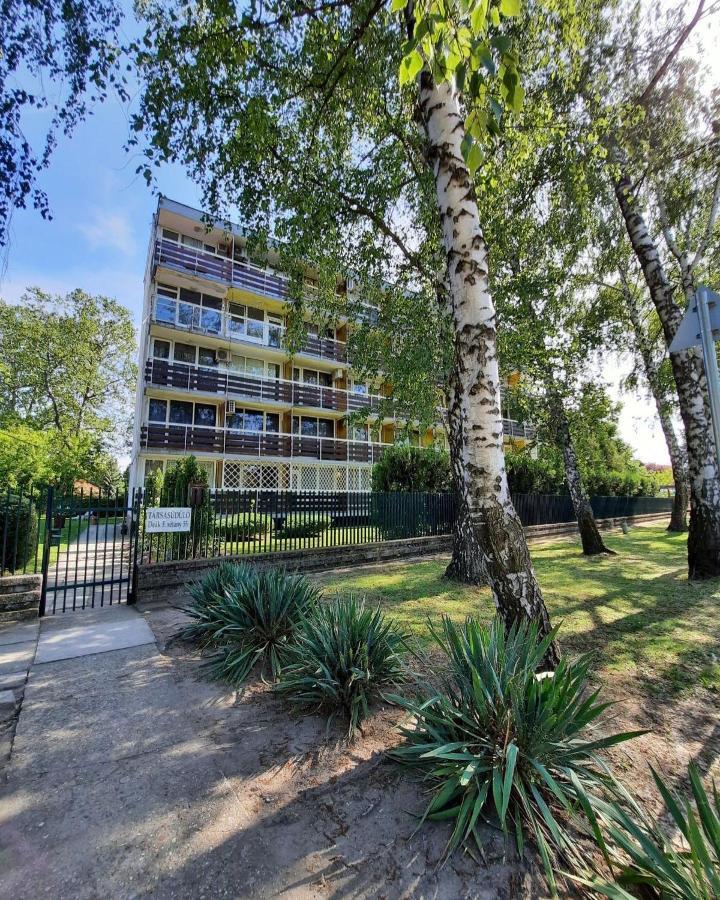 Silver Lodge Ezuestpart Apartman Siofok Luaran gambar